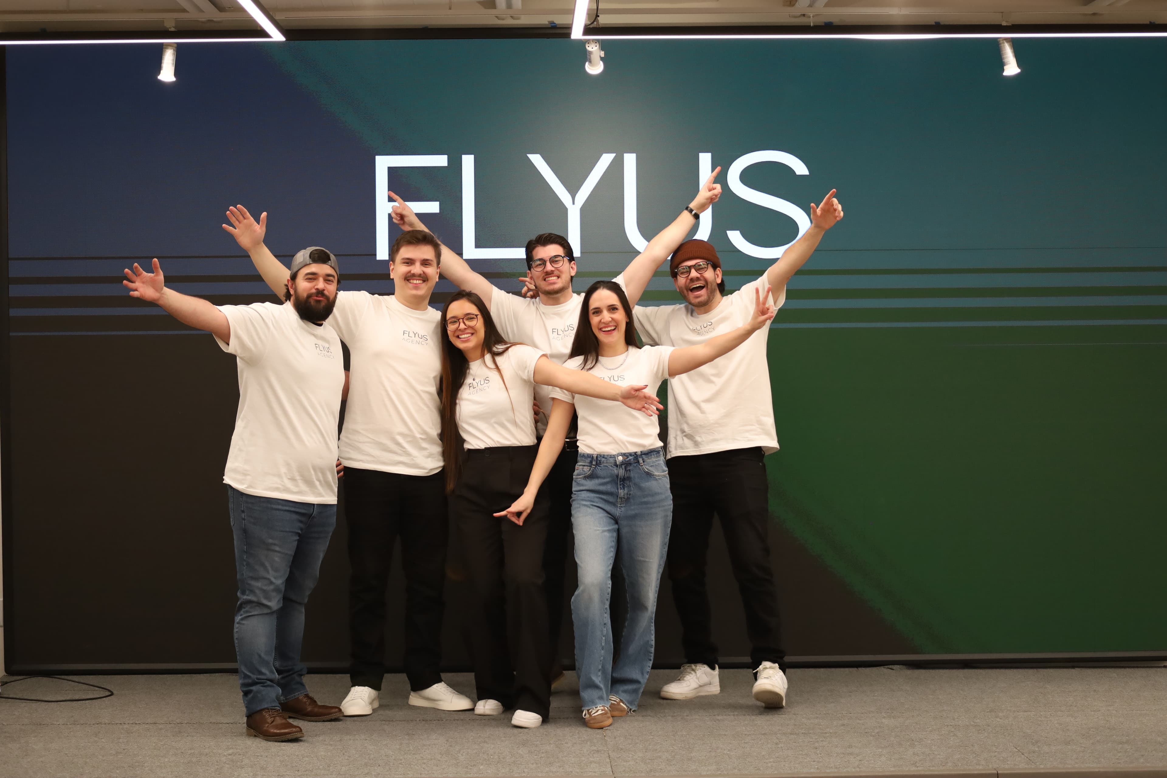 FlyUs team